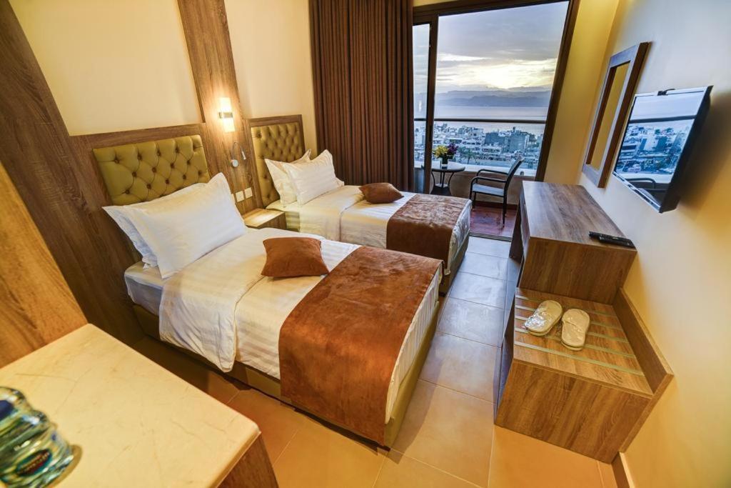 De-Lara Hotel Aqaba Exterior photo